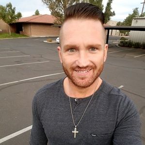 Meet your Posher, Aaron